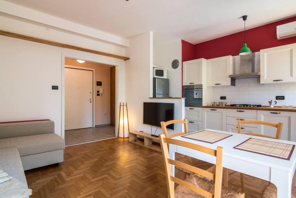 Enjoy Home - Bilocale Sulle Riviere A Due Passi Dalla Specola 帕多瓦 外观 照片