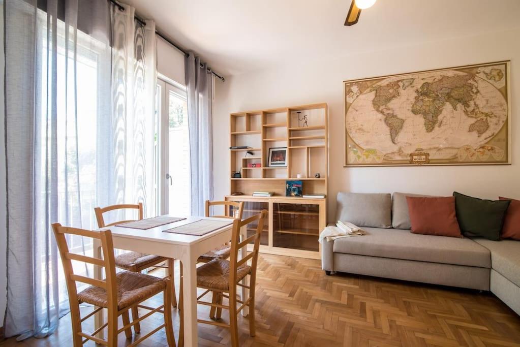 Enjoy Home - Bilocale Sulle Riviere A Due Passi Dalla Specola 帕多瓦 外观 照片