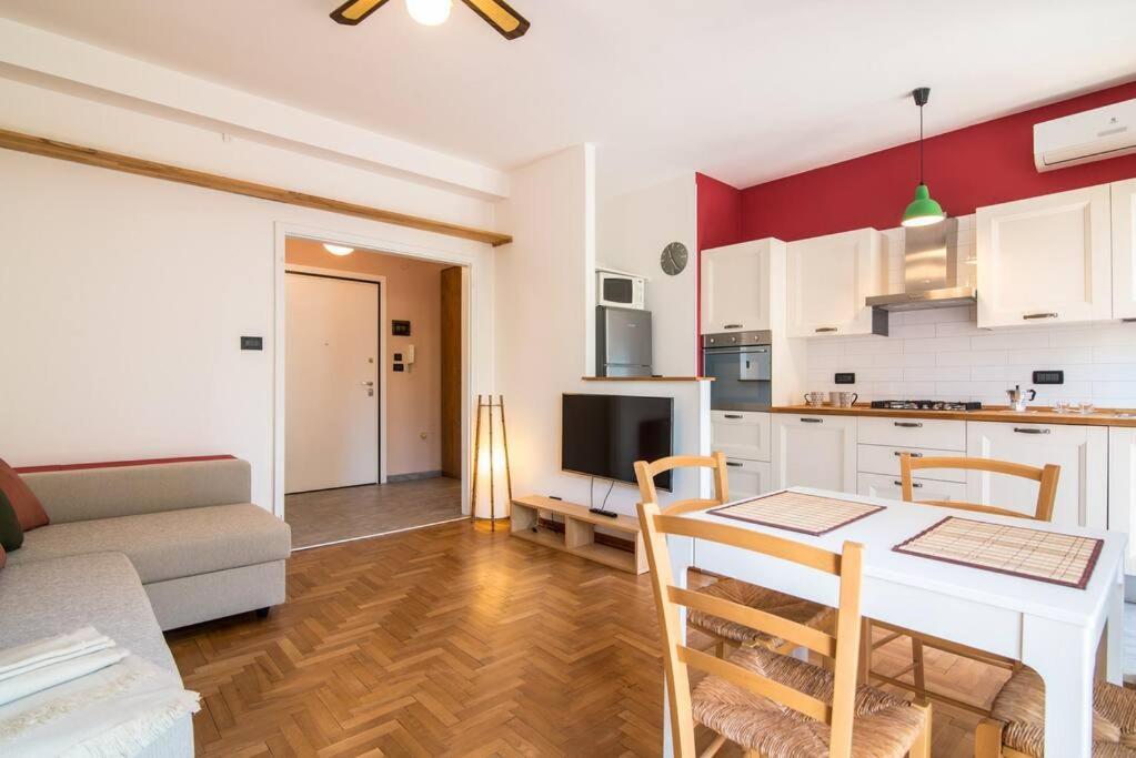Enjoy Home - Bilocale Sulle Riviere A Due Passi Dalla Specola 帕多瓦 外观 照片